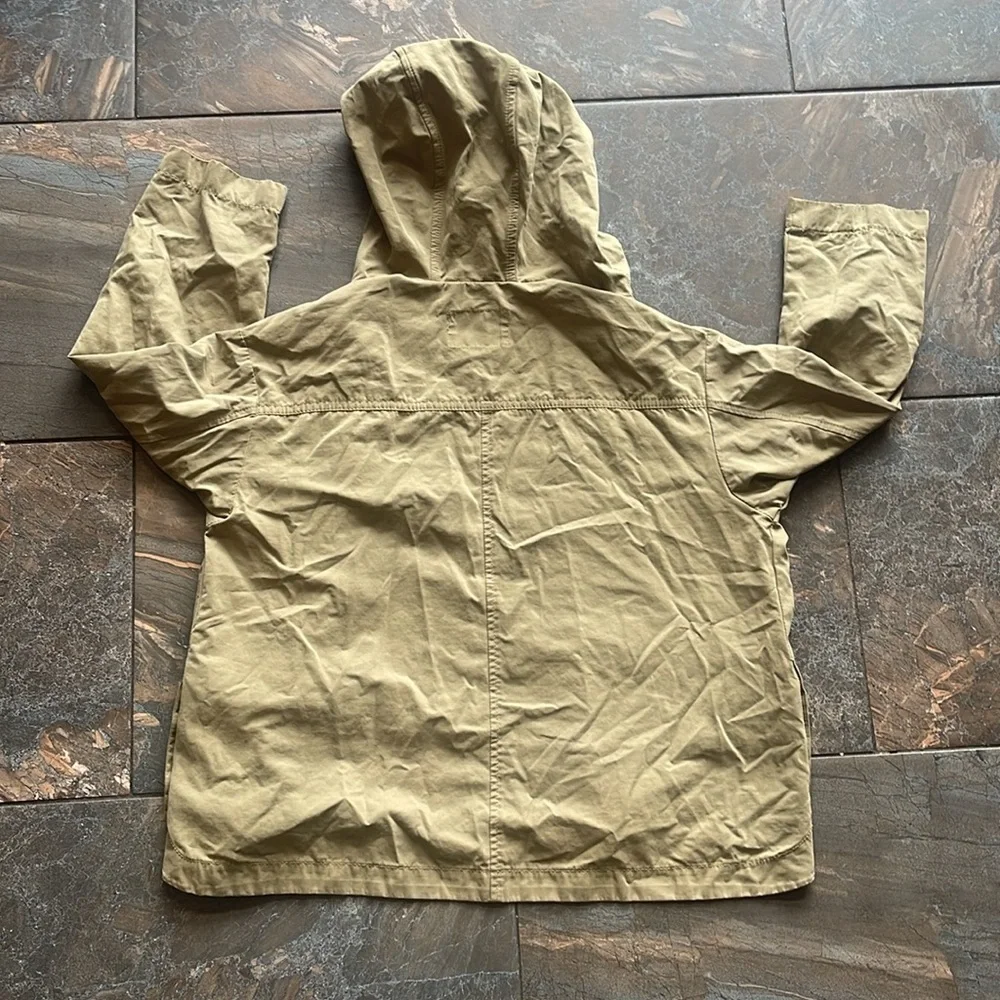 Zara Kids Lightweight Pocket Parka in olive color size 8